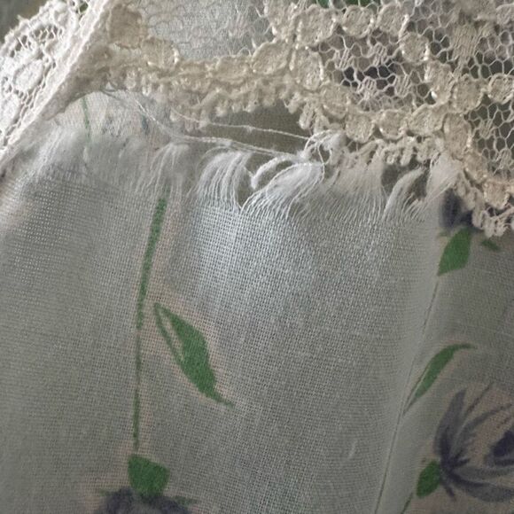 Granny Gown  Lounge Nightgown Flouncy Floral Cottage Core Peasant SZ L 2 pieces - Picture 12 of 15